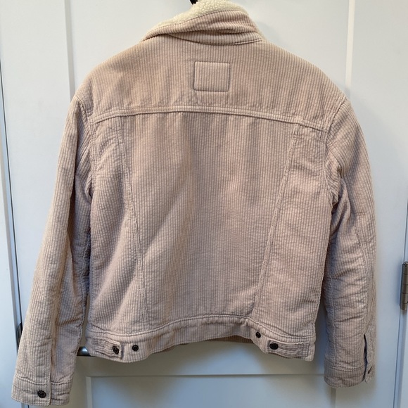Levi’s corduroy Sherpa jacket - Picture 2 of 3